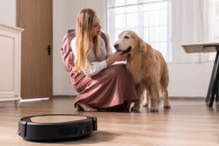 Ollie Ultra with a girl and dog